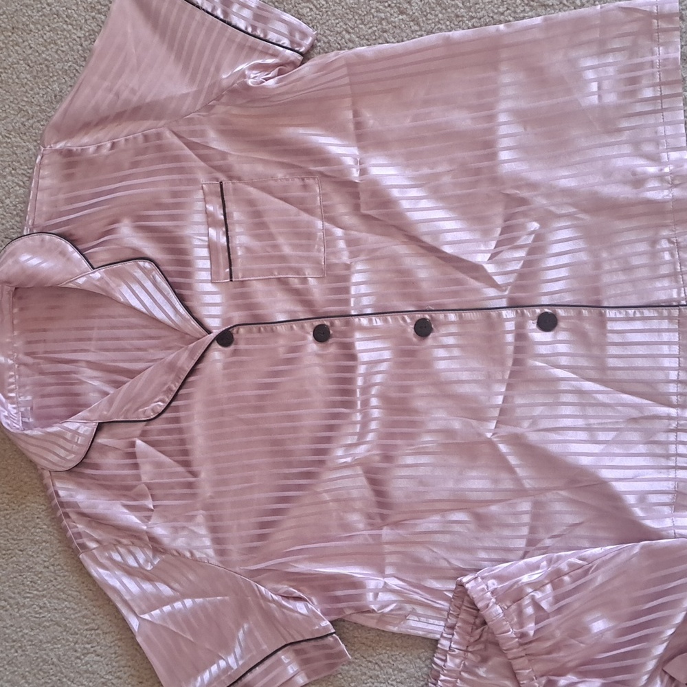 XLARGE LYANER PAJAMA LOUNGE SET - Picture 3 of 8
